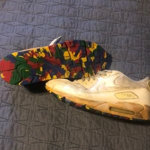 Used white air max 90s with colored sole - size 12